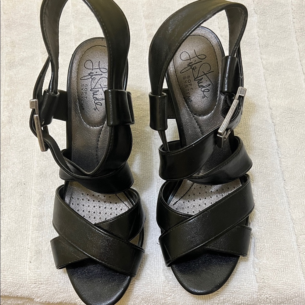 Life Stride Black Strappy Sandals